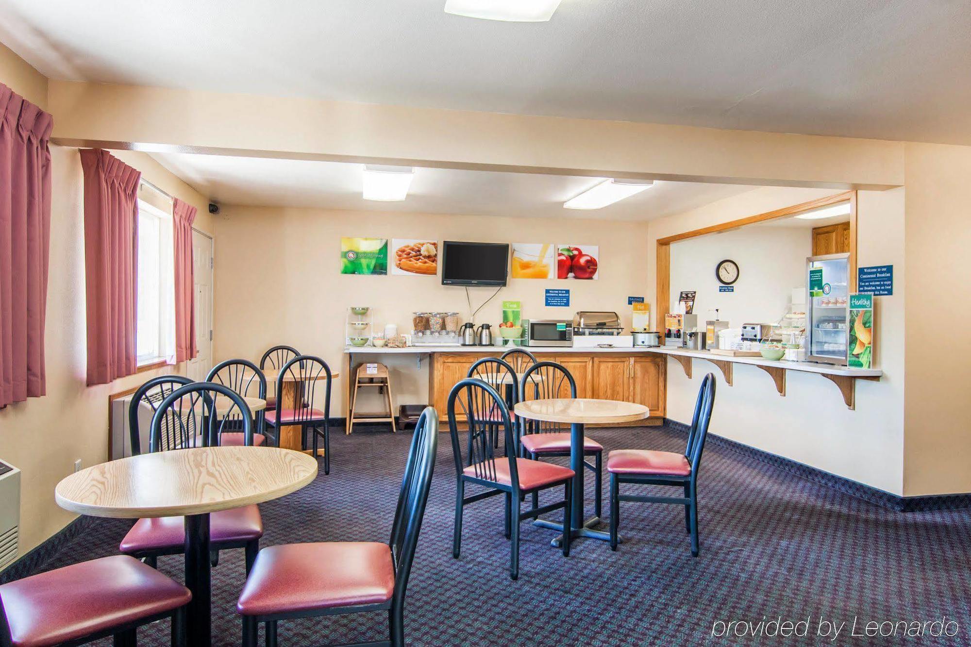 Grove Motel